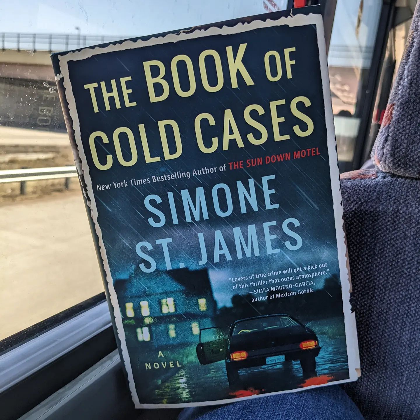 Though I didn't expect to be traveling out of state this month, I've been so glad to have some fantastic reading with me. 
✨
My current read: The Book of Cold Cases by @simonestjames.
✨
I love it so far!
✨
Pitch: A true crime blogger gets more than she bargained for while interviewing the woman acquitted of two cold case slayings in this chilling new novel from the New York Times bestselling author of The Sun Down Motel.
_________
#thebookofcoldcases #amreading